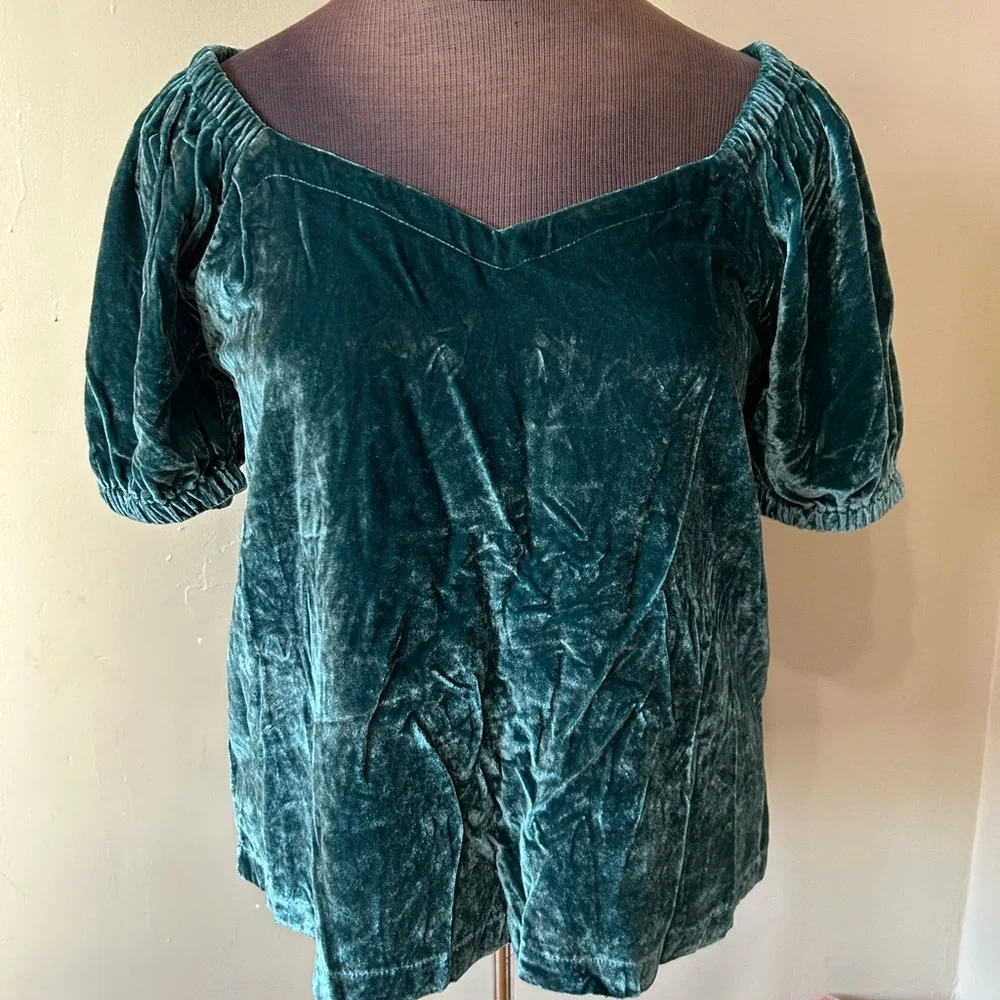 Loft Women's Puff Short Sleeves Sweetheart Neckline Crushed Velvet Blouse M